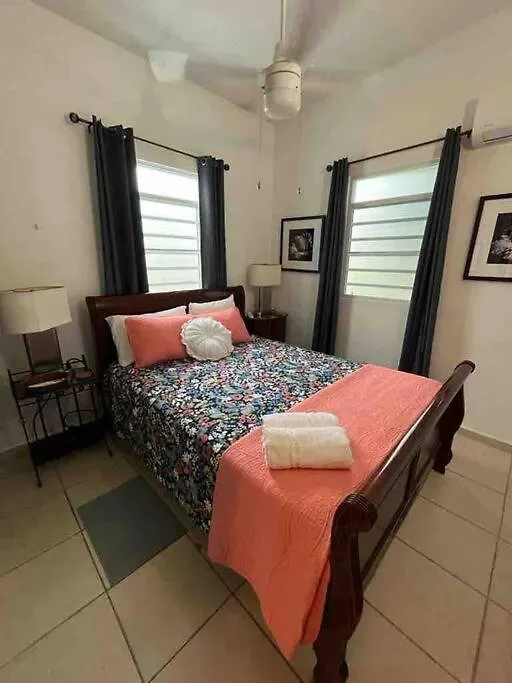 The Brisas' House-3 Beds, 6Pp. Sunny, Quiet Villa San Juan Vakantiehuis