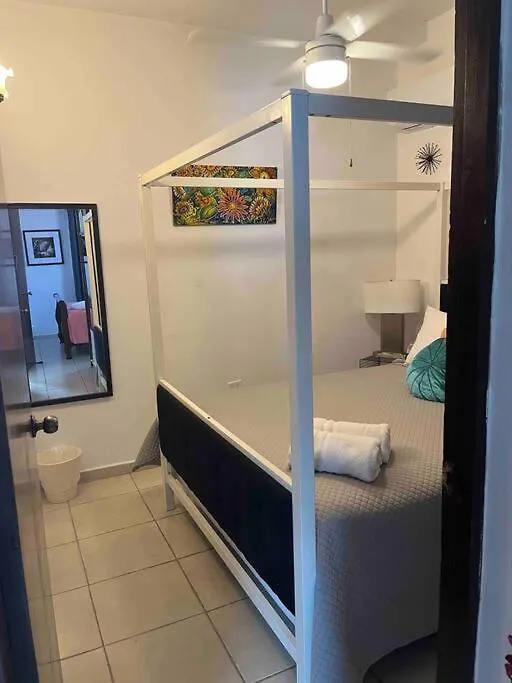 Vakantiehuis The Brisas' House-3 Beds, 6Pp. Sunny, Quiet Villa San Juan Puerto Rico